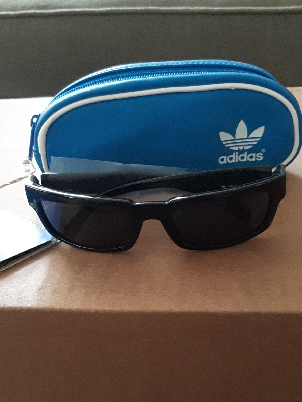 Adidas Originals Blue Zip Sunglasses Case with Black Sunglasses NWT